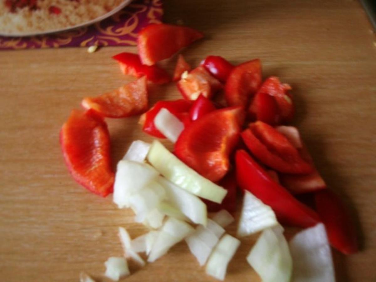 Hausmannskost - gefüllte Paprikaschoten in Tomatensauce - Rezept - Bild Nr. 8