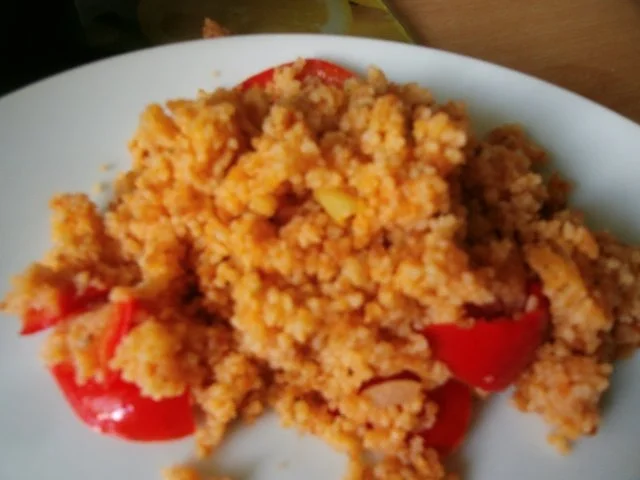 Rezept: Hausmannskost - gefüllte Paprikaschoten in Tomatensauce Bild Nr. 10 Hausmannskost - gefüllte Paprikaschoten in Tomatensauce - Rezept - Bild Nr. 10