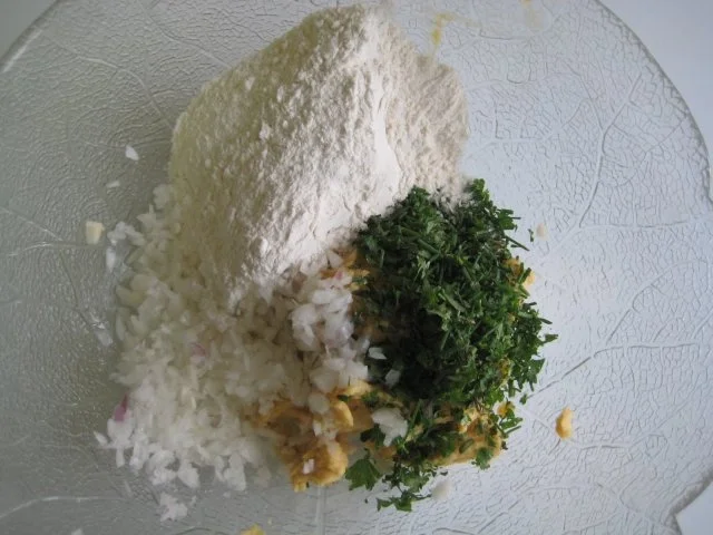 Rezept: Zucchini-Kichererbsen-Burger Bild Nr. 9 Zucchini-Kichererbsen-Burger - Rezept - Bild Nr. 9