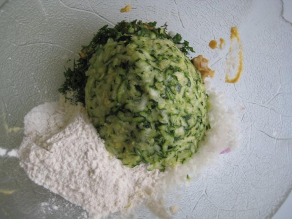 Zucchini-Kichererbsen-Burger - Rezept - Bild Nr. 10