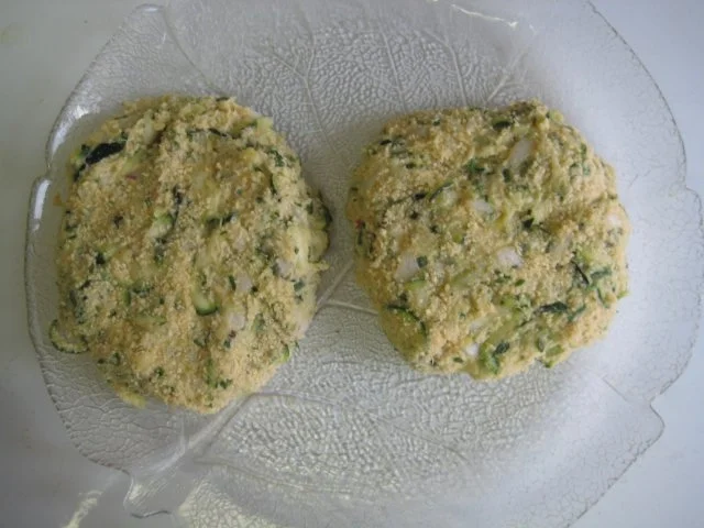 Rezept: Zucchini-Kichererbsen-Burger Bild Nr. 12 Zucchini-Kichererbsen-Burger - Rezept - Bild Nr. 12