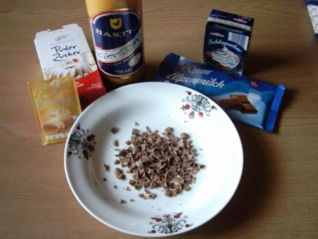 Eierlikör-Eis mit Schokoflocken - Rezept - Bild Nr. 2