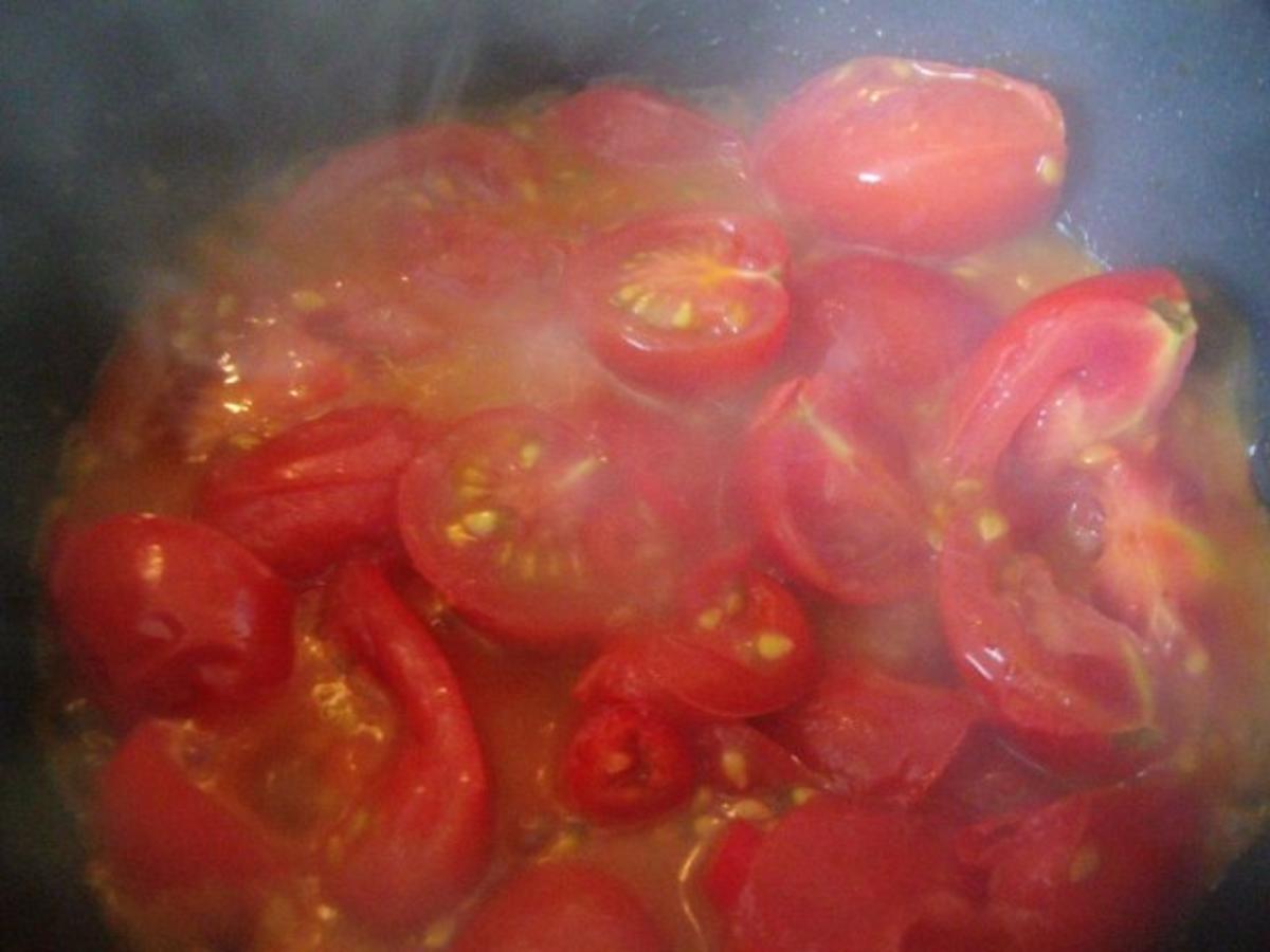Parmesannudeln in Tomatensauce und Jägerschnitzel - Rezept - Bild Nr. 6