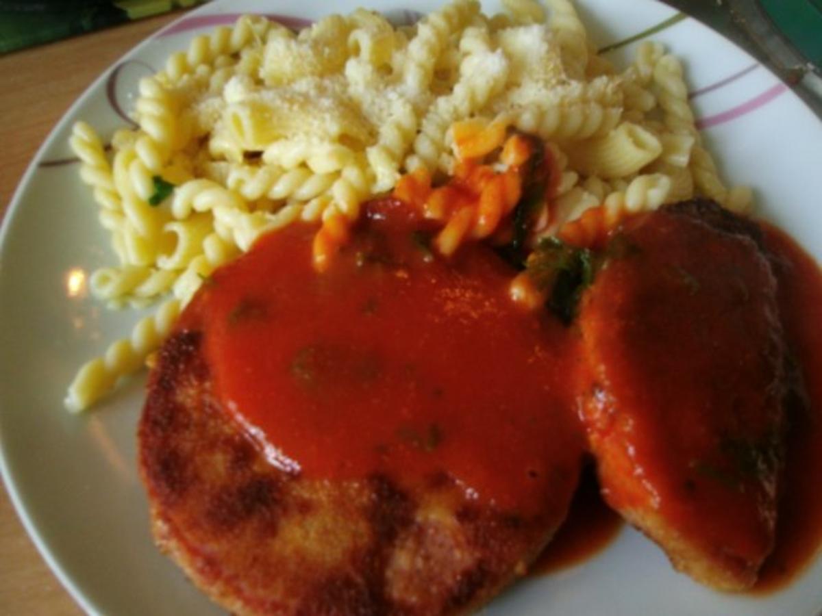 Parmesannudeln in Tomatensauce und Jägerschnitzel - Rezept - Bild Nr. 14