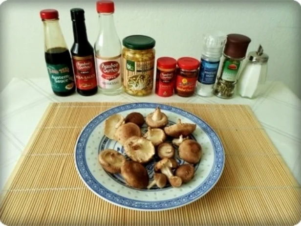 Scharf- saure  Pekingsuppe  mit frischen Shiitake - Rezept - Bild Nr. 10