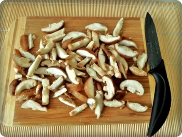 Scharf- saure  Pekingsuppe  mit frischen Shiitake - Rezept - Bild Nr. 12
