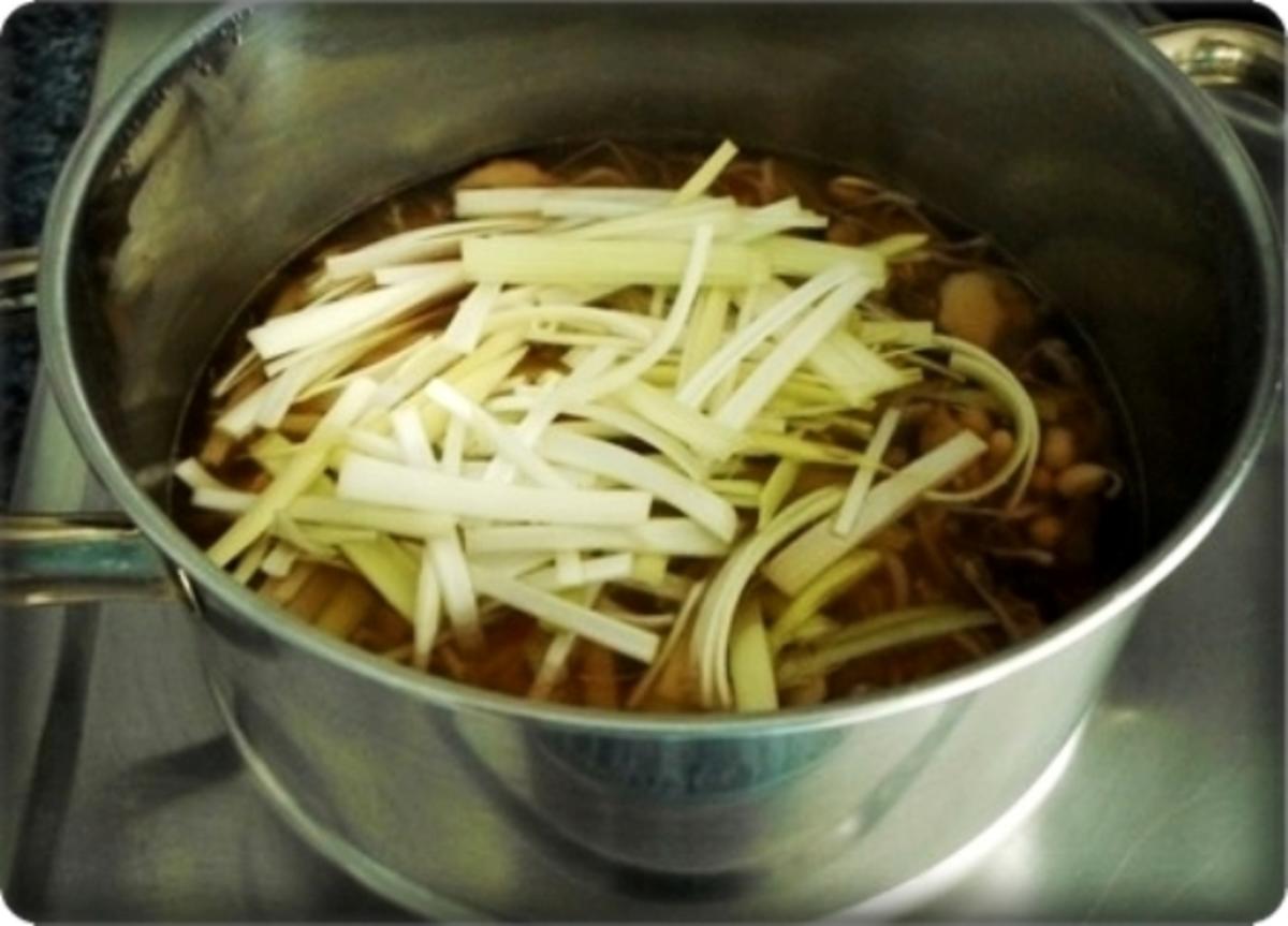 Scharf- saure  Pekingsuppe  mit frischen Shiitake - Rezept - Bild Nr. 18