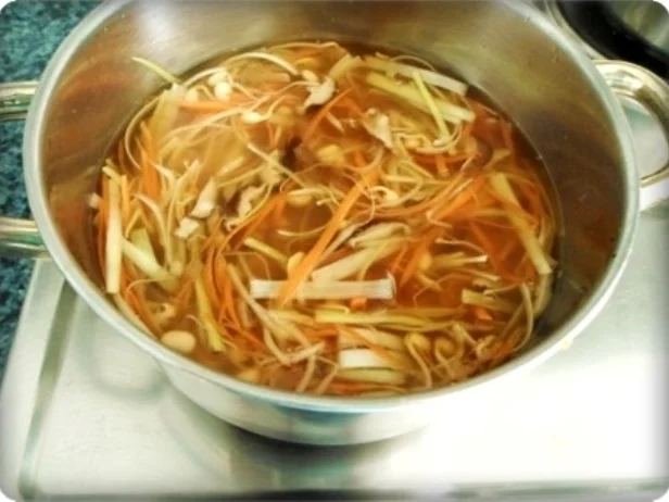 Scharf- saure  Pekingsuppe  mit frischen Shiitake - Rezept - Bild Nr. 20