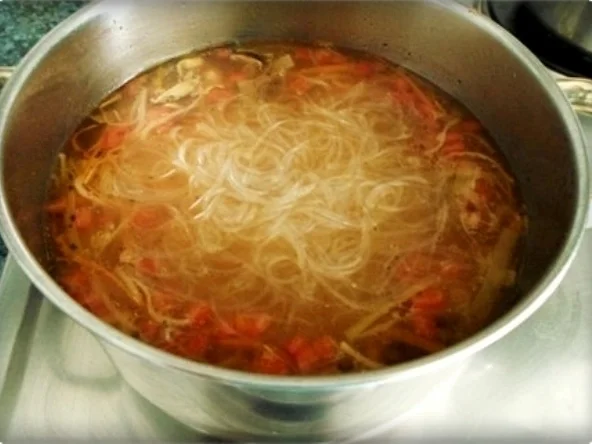 Scharf- saure  Pekingsuppe  mit frischen Shiitake - Rezept - Bild Nr. 24