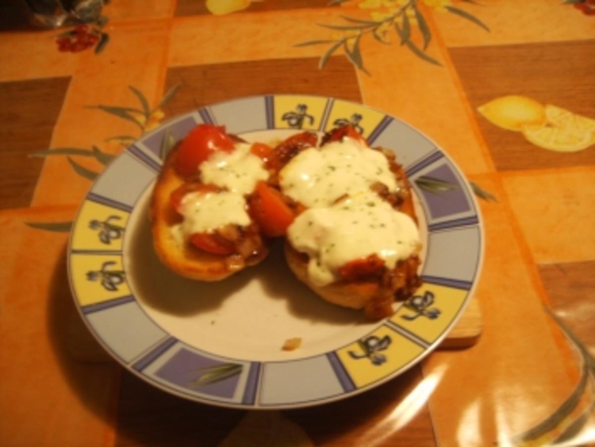 Ciabatta mit Basilikumtomaten und Mozzarella - Rezept