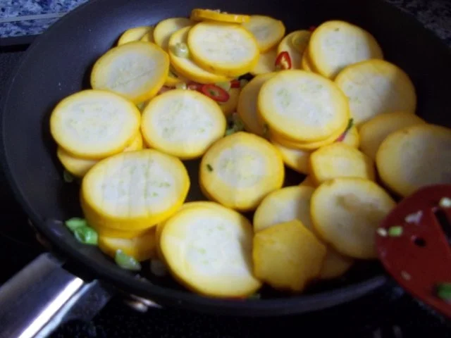 Gemüse-Pfanne mit Linsen - Rezept - Bild Nr. 4