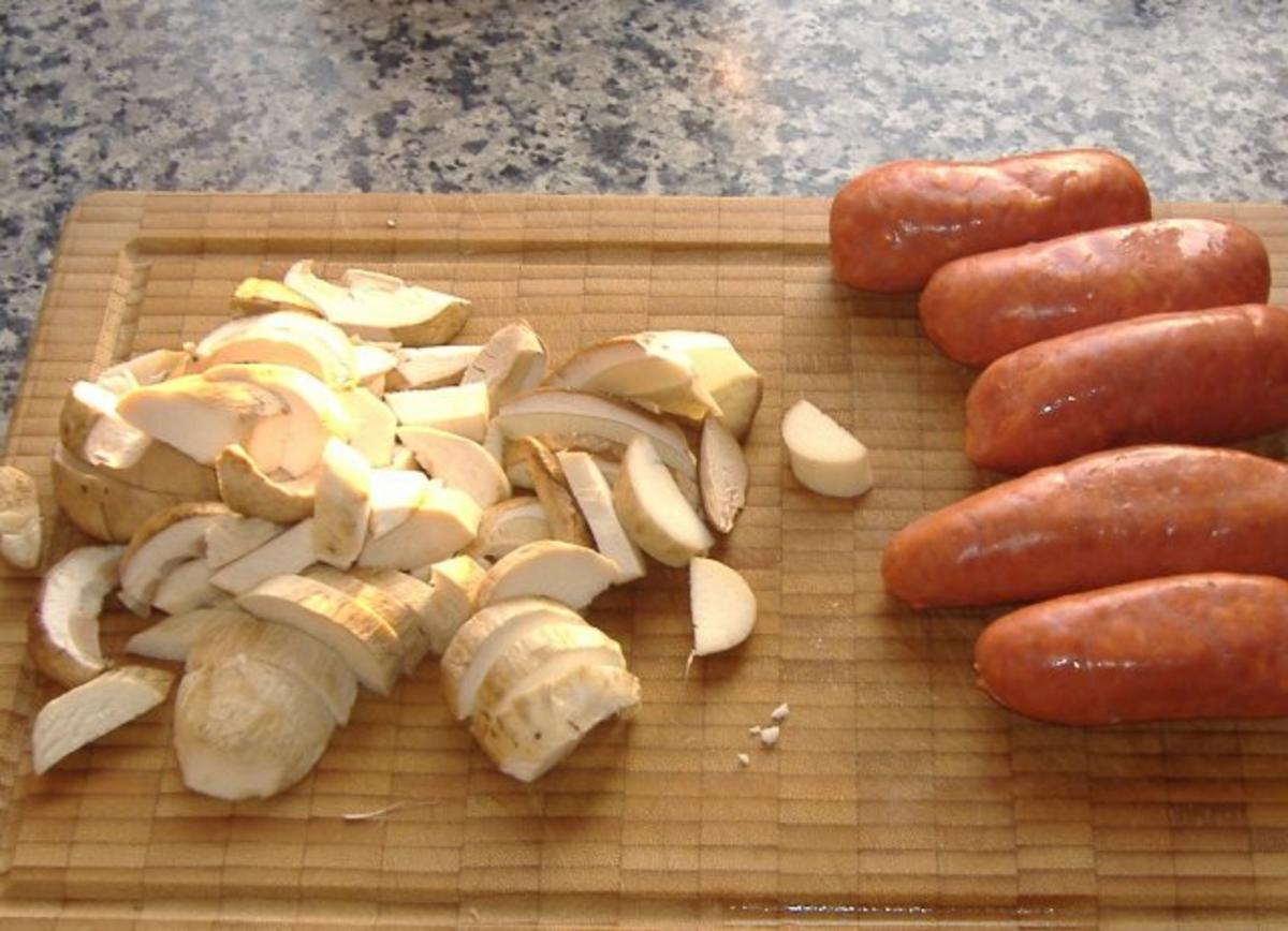 Kartoffel-Sellerie-Apfelstampf mit Steinpilzen und Chorizo - Rezept - Bild Nr. 2