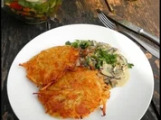 Mozzarella mit Kartoffelkruste und sahnige Hexenröhrlinge - Rezept