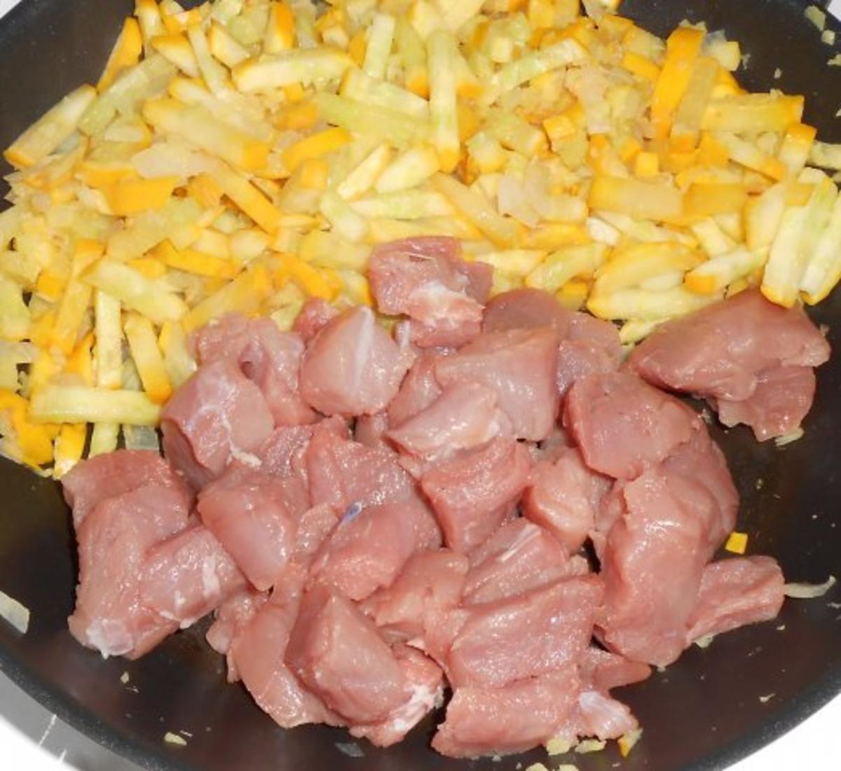 Schweinefilet mit Zucchinigemüse und Bandnudeln - Rezept - Bild Nr. 5