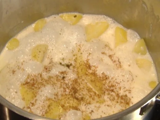 Rezept: Schweinefilet gefüllt mit Ziegenfrischkäse im Zucchinimantel auf Kartoffelrucolastampf Bild Nr. 2 Schweinefilet gefüllt mit Ziegenfrischkäse im Zucchinimantel auf Kartoffelrucolastampf - Rezept - Bild Nr. 2