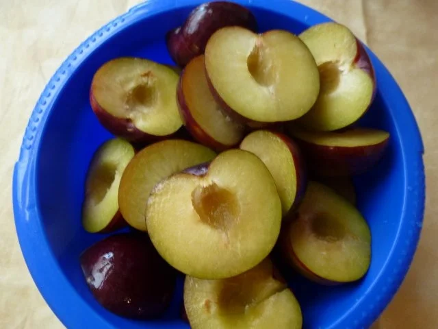 Rezept: Omas leckerster Pflaumenkuchen Bild Nr. 5 Omas leckerster Pflaumenkuchen - Rezept - Bild Nr. 5