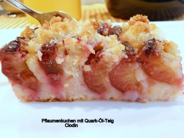 Rezept: Omas leckerster Pflaumenkuchen Bild Nr. 3 Omas leckerster Pflaumenkuchen - Rezept - Bild Nr. 3