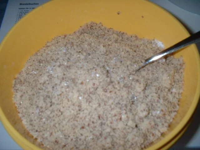 Mandelkuchen !   Ohne Mehl ! - Rezept - Bild Nr. 4