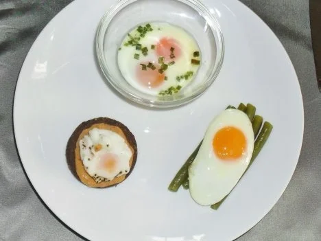 Rezept: Trilogie vom Wachtelei Trilogie vom Wachtelei - Rezept