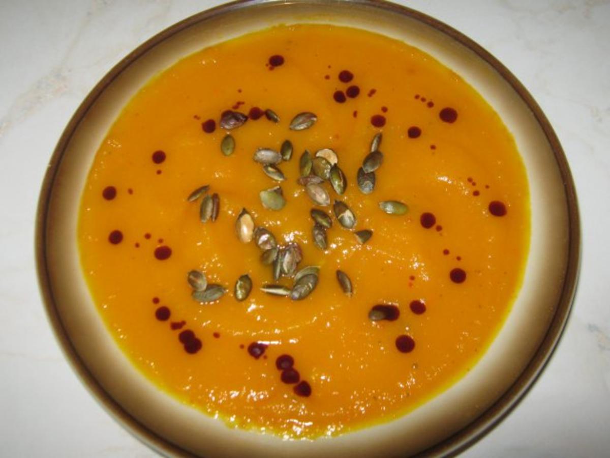 Kürbissuppe mit Ingwer - Rezept mit Bild - kochbar.de