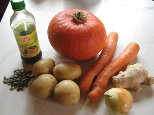 Rezept: Kürbissuppe mit Ingwer Bild Nr. 2 Kürbissuppe mit Ingwer - Rezept - Bild Nr. 2