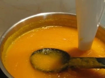 Rezept: Kürbissuppe mit Ingwer Bild Nr. 7 Kürbissuppe mit Ingwer - Rezept - Bild Nr. 7