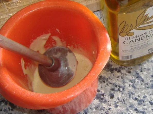 Bacalao gratiniert mit Aioli auf Stangenbohnen - Rezept - Bild Nr. 2