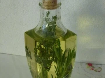 Rezept: Ein vielseitiges Aroma-Öl Ein vielseitiges Aroma-Öl - Rezept