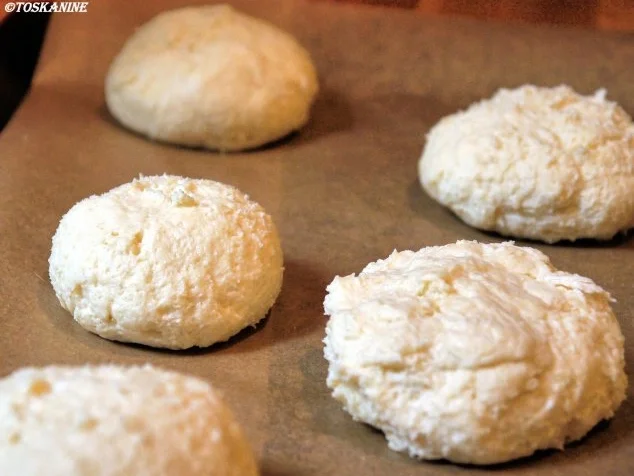 Rezept: Süsse Quarkbrötchen Bild Nr. 6 Süsse Quarkbrötchen - Rezept - Bild Nr. 6