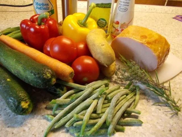 Kasseler Lachs mit buntem Rahmgemüse - Rezept - Bild Nr. 2