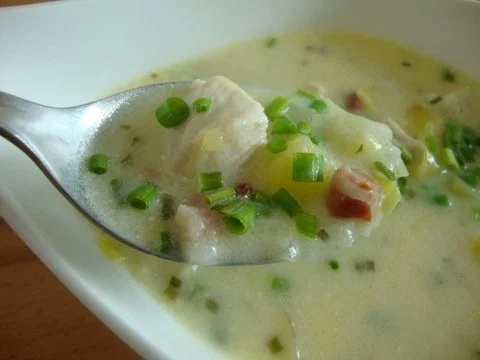 Rezept: cremiges Kartoffelsüppchen mit Huhn cremiges Kartoffelsüppchen mit Huhn - Rezept