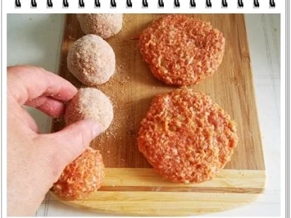 Rezept: Fleisch-Kartoffelbällchen-Spieß auf Tagliatelle Bild Nr. 7 Fleisch-Kartoffelbällchen-Spieß auf Tagliatelle - Rezept - Bild Nr. 7