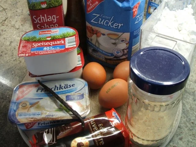 Rezept: Backen: Zweifarbiger Käsekuchen mit Mangosahne ***Happy Birthday, liebe Eva-Maria*** Bild Nr. 6 Backen: Zweifarbiger Käsekuchen mit Mangosahne ***Happy Birthday, liebe Eva-Maria*** - Rezept - Bild Nr. 6