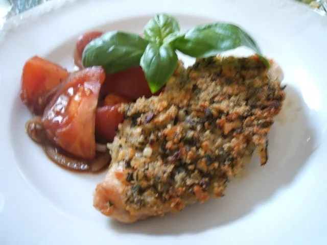 Geflügel: Hähnchenbrüste unter einer Kräuter-Käse-Haube - Rezept