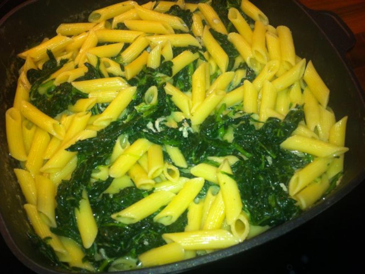 Penne mit Gorgonzola und Blattspinat - schnell & einfach - von Matze1975 Penne mit Gorgonzola und Blattspinat - schnell & einfach - von Matze1975