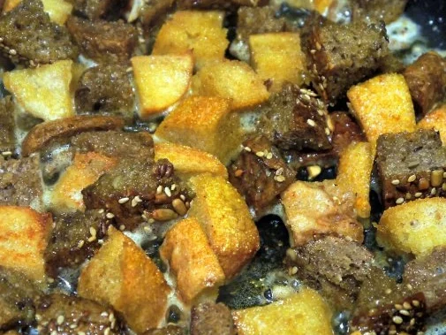 Kernige Panzanella mit Salsiccia Fresca - Rezept - Bild Nr. 10