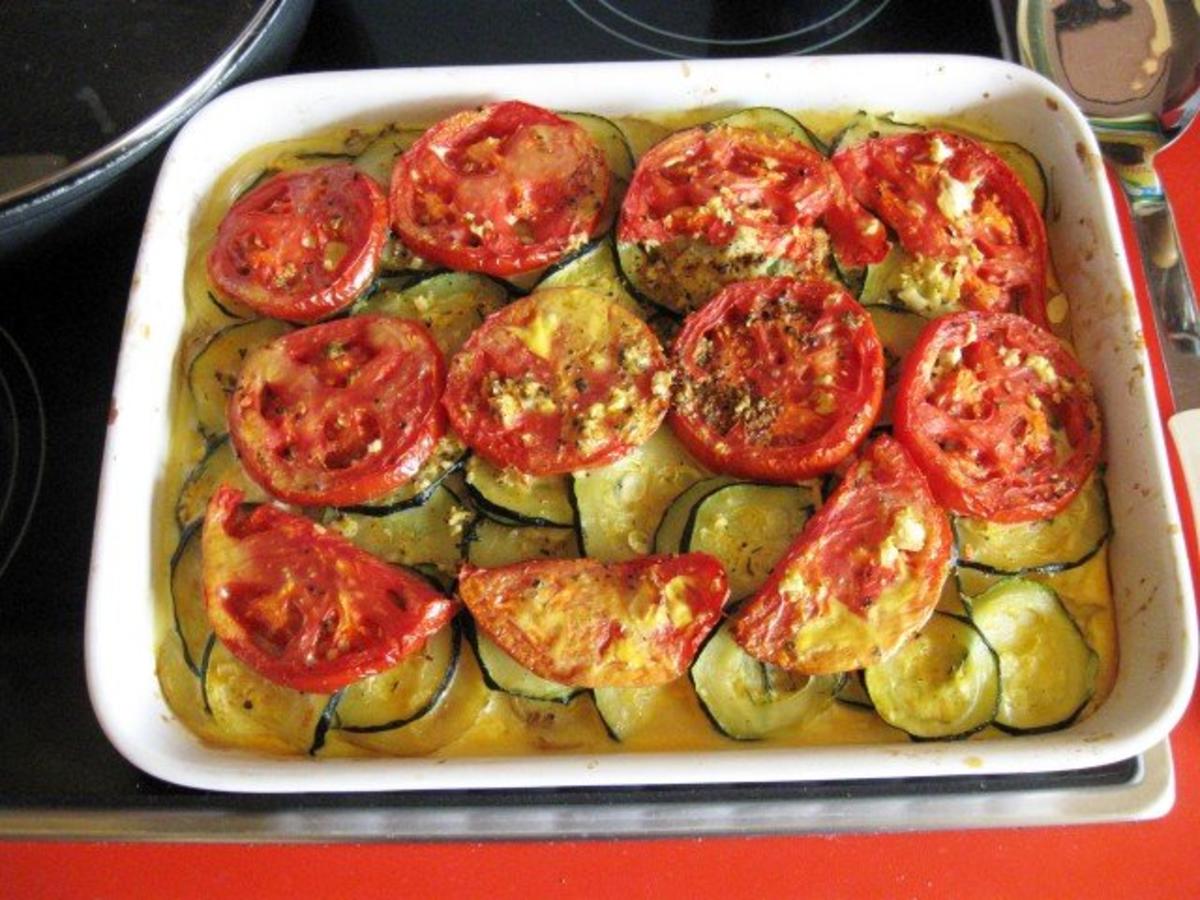 Bilder für Auflauf mit Kartoffel Zucchini und Tomaten Vegetarisch - Rezept