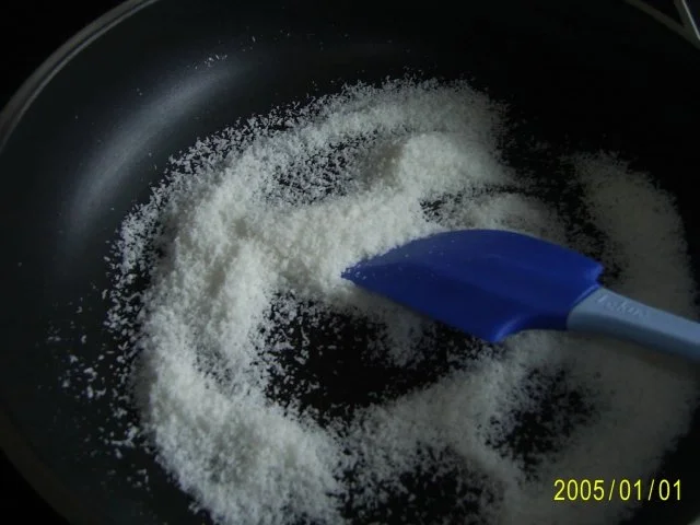 Kuchen: Kokos-Konfekt-Torte mit Pfirsichen - Rezept - Bild Nr. 3