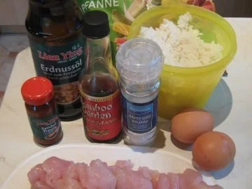 Rezept: Nasi Goreng, einfach (...aber gut) Bild Nr. 2 Nasi Goreng, einfach (...aber gut) - Rezept - Bild Nr. 2