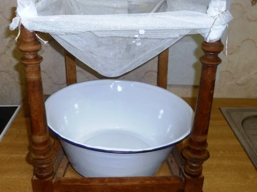 Rezept: "Oma - Friede`s" Holunder - Brombeersaft. Ein kerngesunder Wintervorrat. (Rzpt. um 1930) Bild Nr. 13 "Oma - Friede`s" Holunder - Brombeersaft. Ein kerngesunder Wintervorrat. (Rzpt. um 1930) - Rezept - Bild Nr. 13