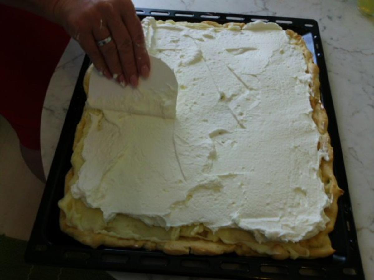 Brandteigkuchen mit Vanillecreme, dazu Waldbeermus (so wird das in Ungarn gemacht) - Rezept - Bild Nr. 20