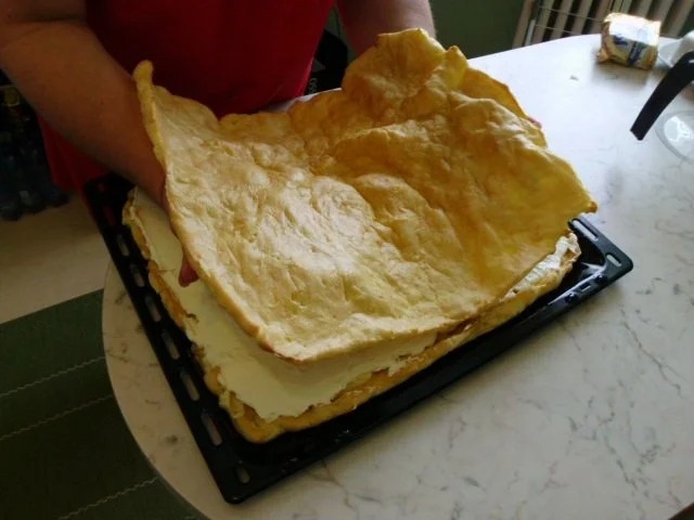 Brandteigkuchen mit Vanillecreme, dazu Waldbeermus (so wird das in Ungarn gemacht) - Rezept - Bild Nr. 21