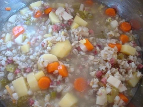 Rezept: "Sarntaler Gerstensuppe" Bild Nr. 15 "Sarntaler Gerstensuppe" - Rezept - Bild Nr. 15