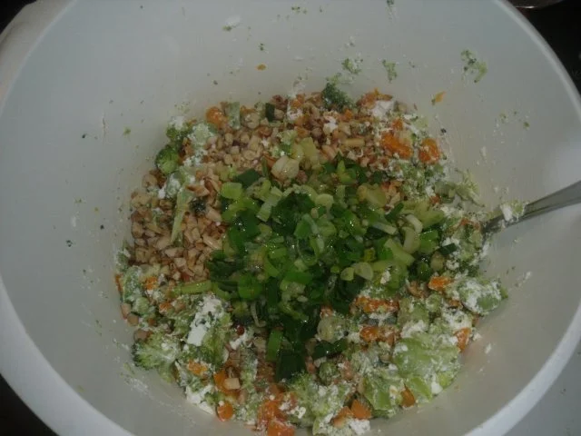 Rezept: Gefüllte Pfannkuchen mit Broccoli und Joghurtdip Bild Nr. 9 Gefüllte Pfannkuchen mit Broccoli und Joghurtdip - Rezept - Bild Nr. 9