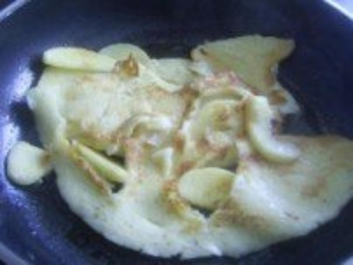 Pfannkuchen & Crépe: Pfannkuchen mit feinen Äpfeln - Rezept
