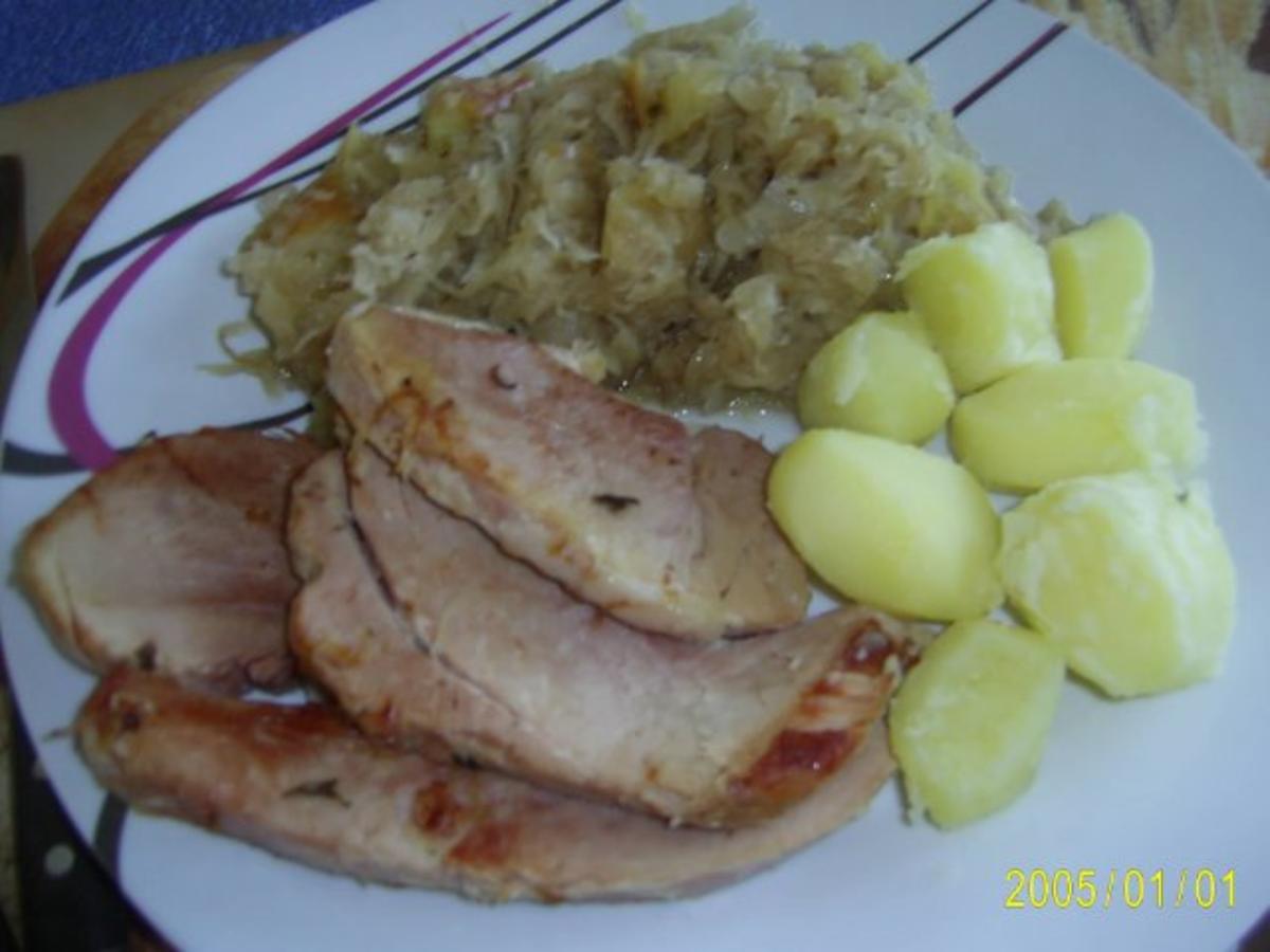 Schwein: Spanferkelrücken auf Sauerkraut - Rezept - Bild Nr. 6