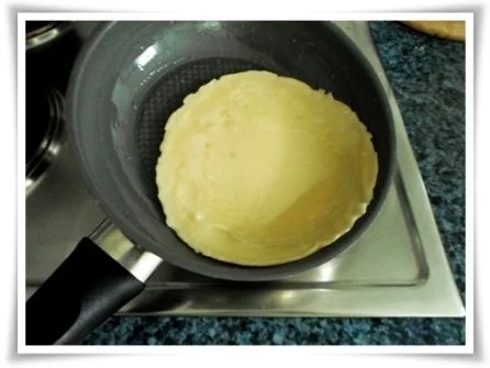 Rezept: Pfannkuchen mit gebratener Banane gefüllt Bild Nr. 9 Pfannkuchen mit gebratener Banane gefüllt - Rezept - Bild Nr. 9