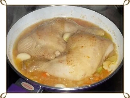 Hähnchenschenkel   mit Kartoffelklößen und  Krautsalat - Rezept - Bild Nr. 4