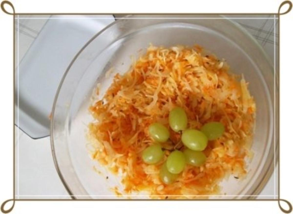 Hähnchenschenkel   mit Kartoffelklößen und  Krautsalat - Rezept - Bild Nr. 6