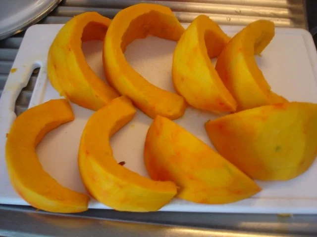 Rezept: Kürbiscremesuppe mit Eismeer-Garnelen Bild Nr. 3 Kürbiscremesuppe mit Eismeer-Garnelen - Rezept - Bild Nr. 3